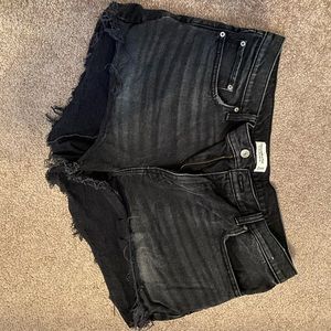 Black high rise mom short from Abercrombie